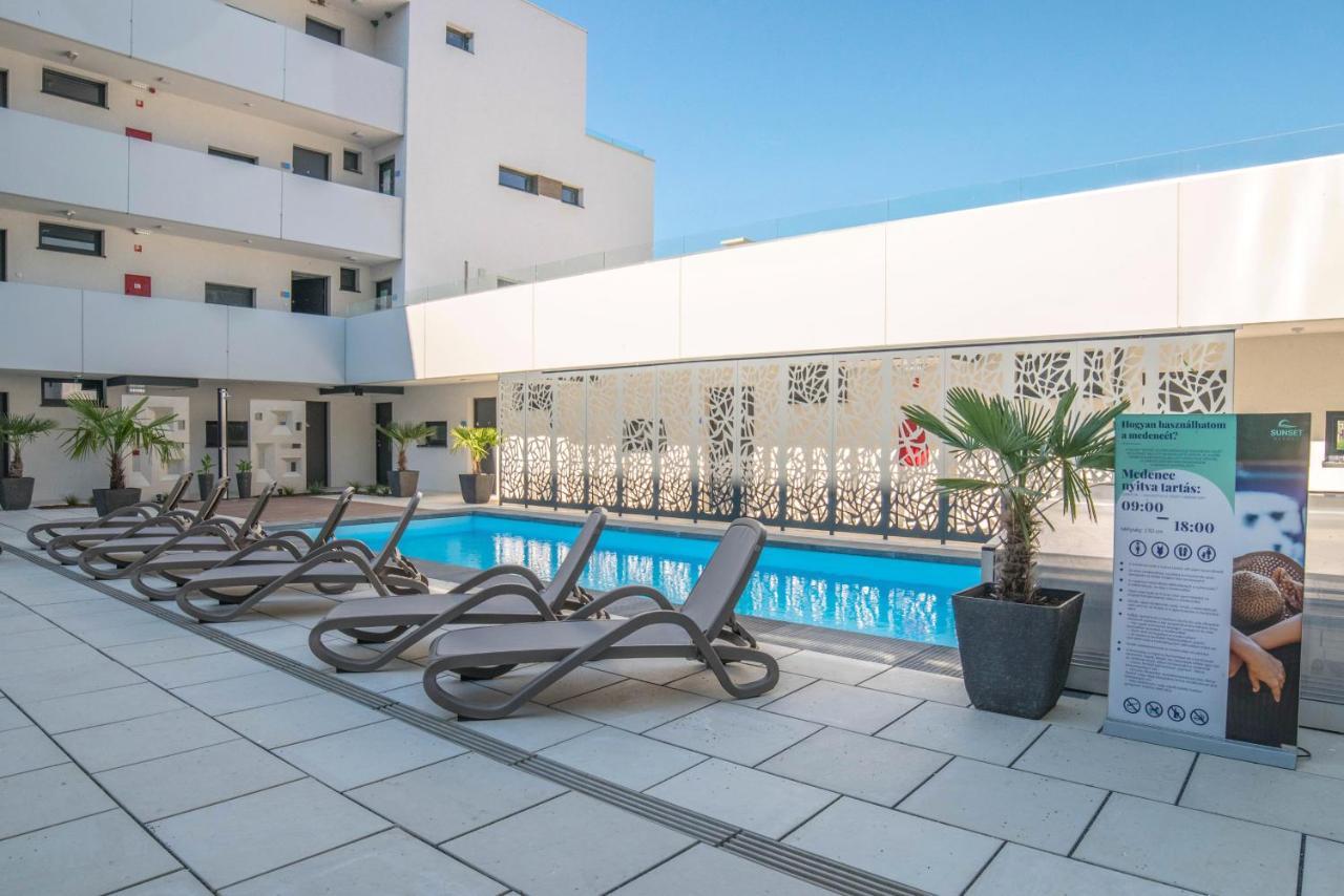 Sunset Resort - Lakeside Boutique Apartments Fonyód Eksteriør bilde
