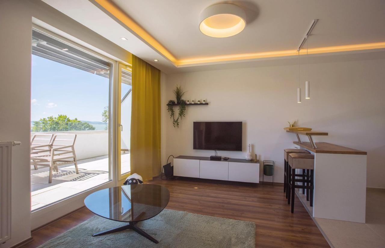 Sunset Resort - Lakeside Boutique Apartments Fonyód Rom bilde